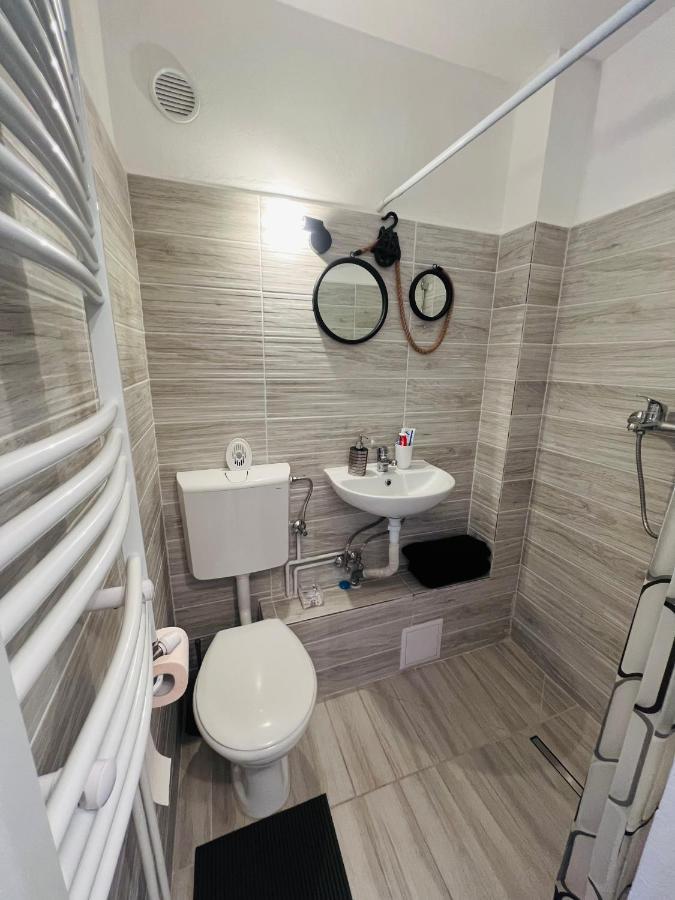 Miha Modern And Central Apartament أراد المظهر الخارجي الصورة